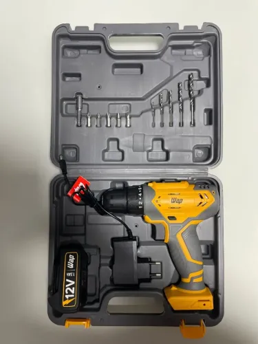 Parafusadeira WAP À Bateria Com Acessórios e Maleta