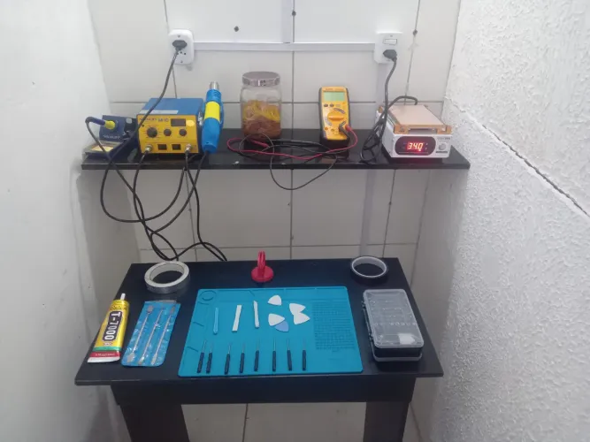  Vendo Assistência técnica pra celular completar 
