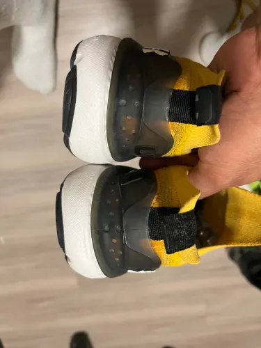Tênis Corrida Under Armour Charged Quicker - Amarelo E Preto