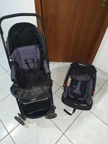 Carrinho + Bebê conforto - Cosco Kids, Travel System Reverse