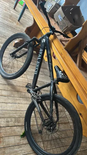 Vendo bicicleta aro 26 avalanche ou troco ps4