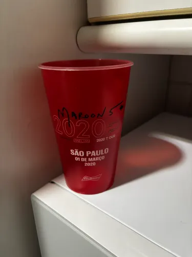 +M+ copo oficial Maroon Five tour 2020