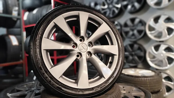 Rodas aro 18" 5x114+ Pneus 205/45 R18" Goodyear- Aceito Cartão