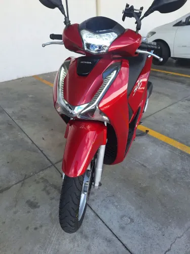 Vendo SH 150 MOTO SUPER CONSERVADA
