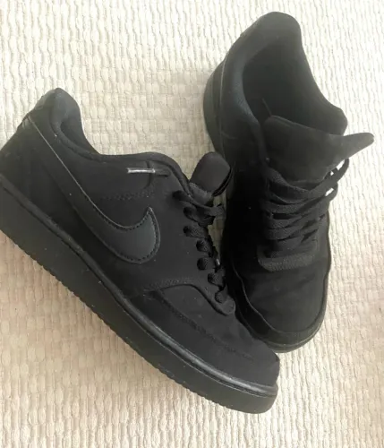 ? Nike Vourt Vision Low número 39