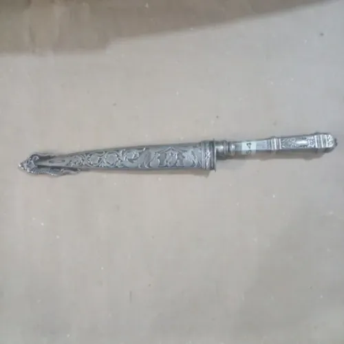 FACA PRATEADA CORNETA