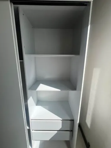 Guarda roupa de solteiro
