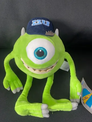 Boneco pelúcia Mike Wazowski, do filme Monstros S.A.