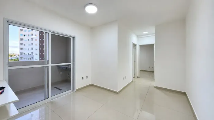 Apartamento para alugar com 2 quartos no Residencial Flamboyant em São José dos Campos/SP.