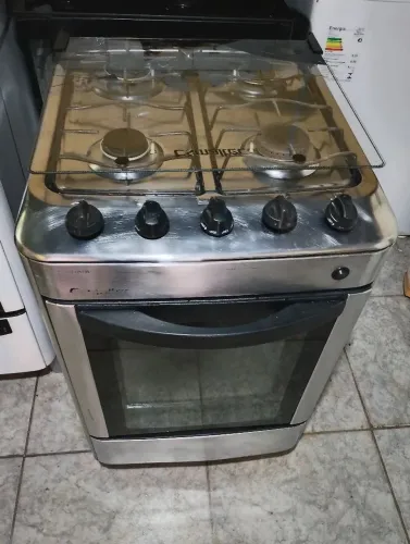 Fogão excelente funcionando TD no elétrico tenho vídeo aí chama