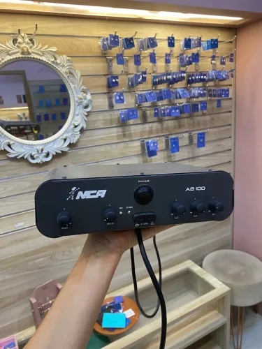 Amplificador / Mixer NCA AB 100