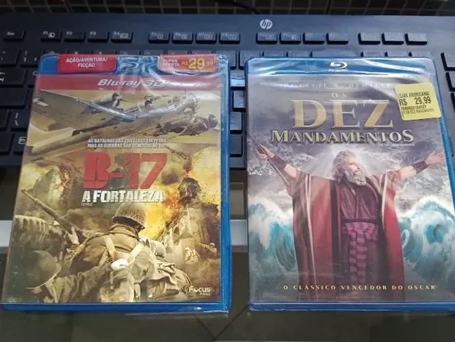 Lote 2 x Blu-Ray Os Dez Mandamentos + B-17 A Fortaleza Blu-Ray Disc