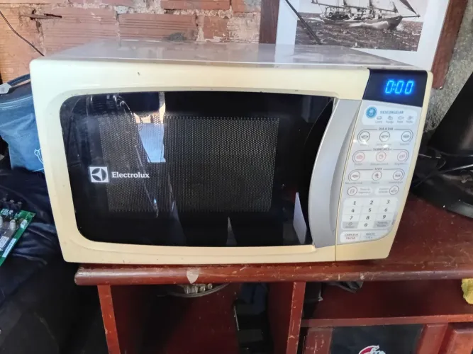 Micro-ondas Electrolux 21litros 110volts