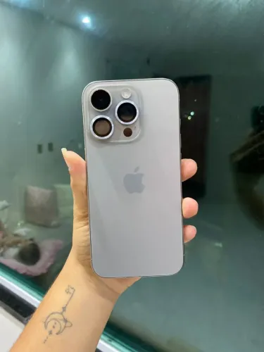 iPhone 15 Pro 128GB Titânio Natural - Excelente Estado