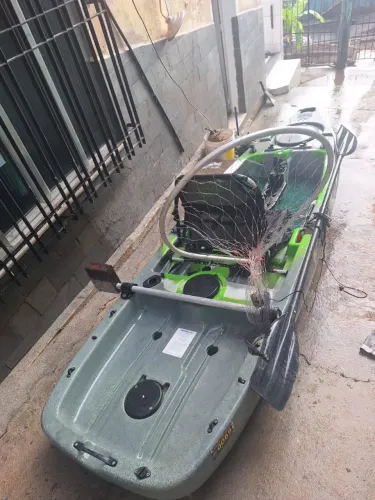 Caiaque Leader c/ suporte de Motor + estabilizador, muita estabilidade e conforto