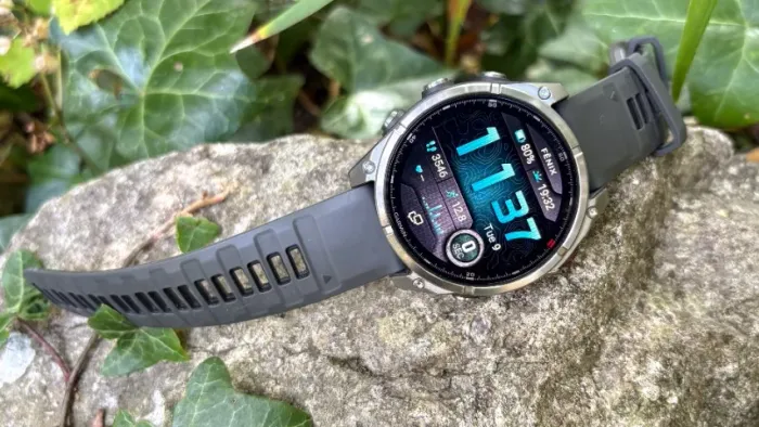 Relógio Garmin Fenix 9 Amoled Sapphire 43mm- Titanium/Pebble Gray- 010-04761-10 - Novo