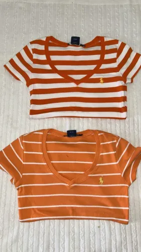 kit 2 camisetas cropped em gola V da Ralph Lauren feminina