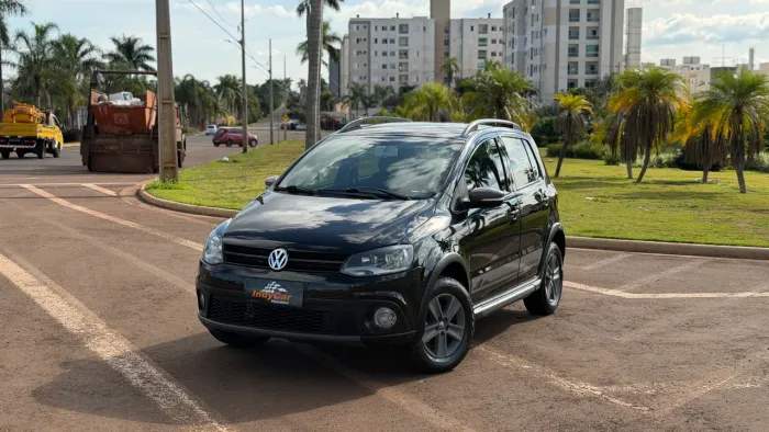 Volkswagen Crossfox 1.6 MI Total Flex 8V 5P 2012