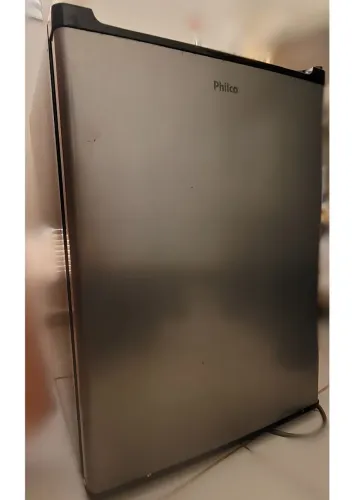 Frigobar Philco 68L Platinum