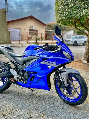 Yamaha R3 2021 (baixa kilometragem)