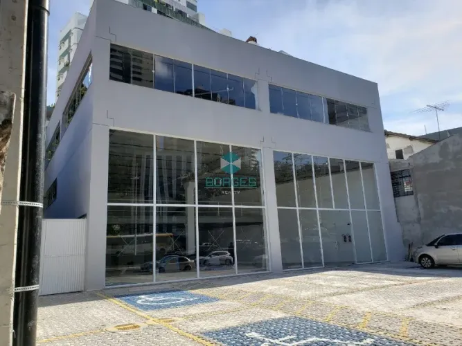 Galpão comercial à venda ou locação no Lucaia, Salvador - 740m² em terreno 670 m²