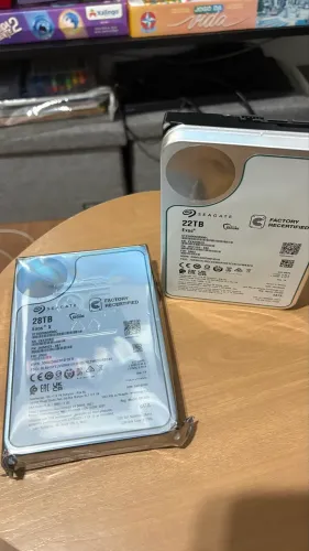 Seagate Exos X28 de 28 TB Sata ST28000NM000C