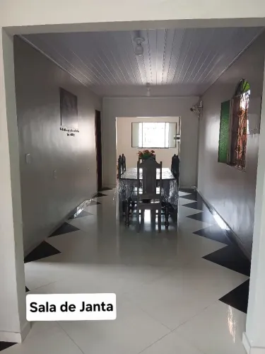 Vendo Casa localizada no Bairro Alfredo nascimento