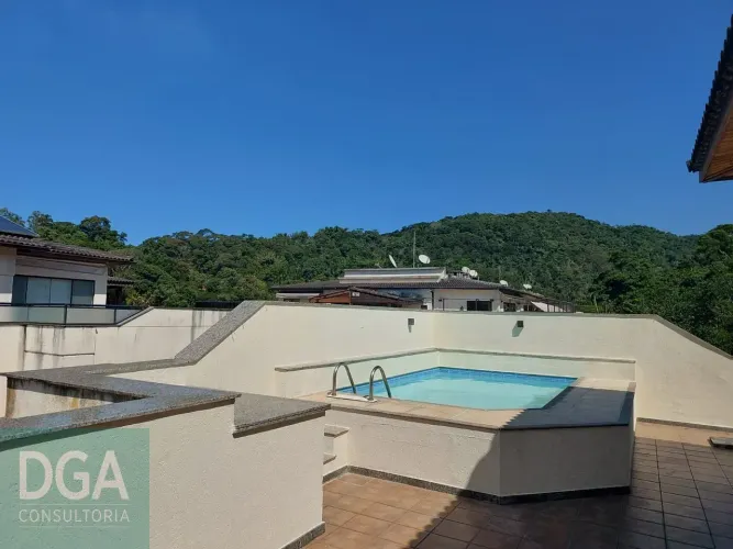 Duplex para aluguel com 215 metros quadrados com 3 quartos em Maceió - Niterói - RJ