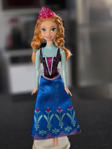 Boneca Frozen Anna