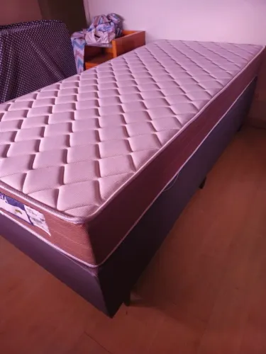 Cama e colchão praticamente novos da Ortobom!