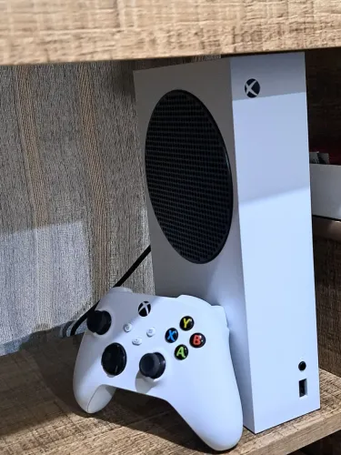 Xbox Series S - Seminovo ( na garantia)