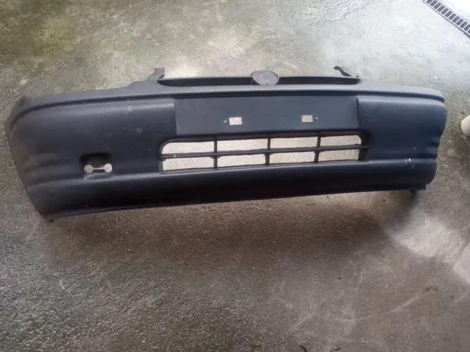 Vendo para-choque dianteiro, Corsa Wind