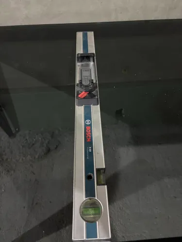 Régua niveladora R60 Bosch