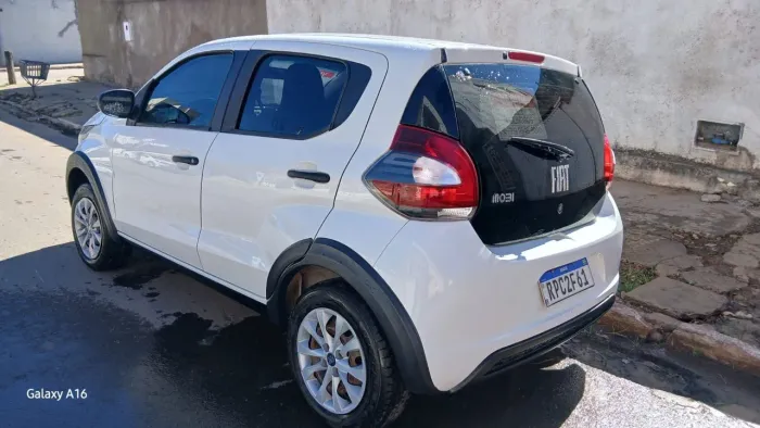 Fiat Mobi Like 1.0 Fire Flex 5P. 2023