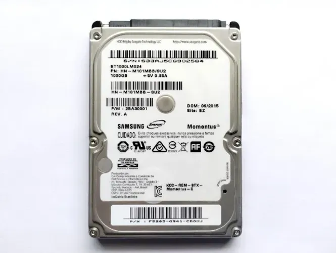 Hd Notebook: Samsung St1000lm024 1Tb