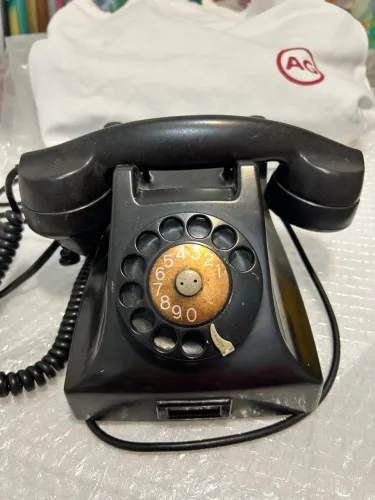 1 Telefone Ericson Baquelite