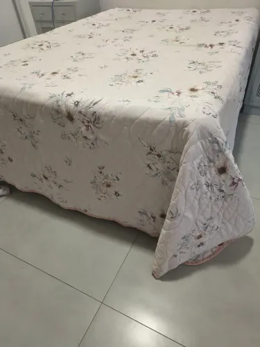 Cama tamanho casal