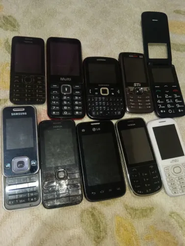 Coleção de celulares que funcionam 