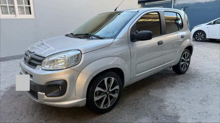 Fiat Uno Attractive 1.0 EVO Fire Flex 8V 5P 2017
