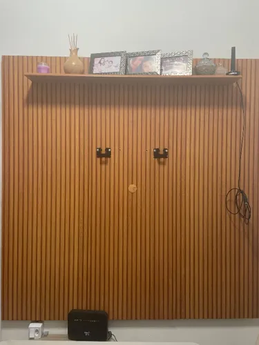 Painel em MDF com suporte para Tv