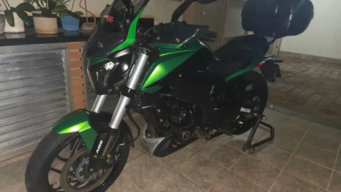 DOMINAR 400
