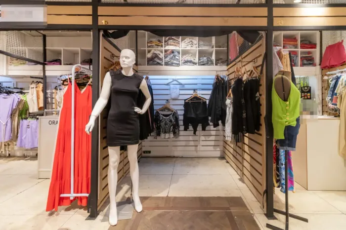 Loja em galeria na Rua José Paulino, 260 - Loja 15 7 m²