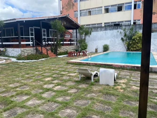 Alugo linda casa de praia com piscina na Praia do Icarai em Caucaia