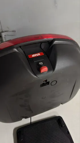 Baú Givi E460 Monokey 46L + Base Monokey (Estado de Novo)