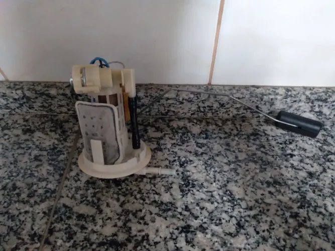Bomba combustivel fazer 250 2008