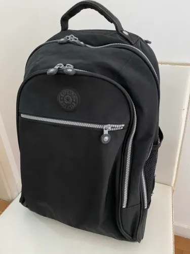 Mochila Kipling com rodinhas