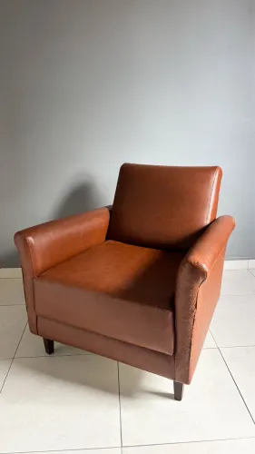 Poltrona de couro