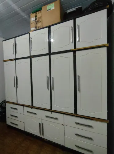GUARDA ROUPA USADO
