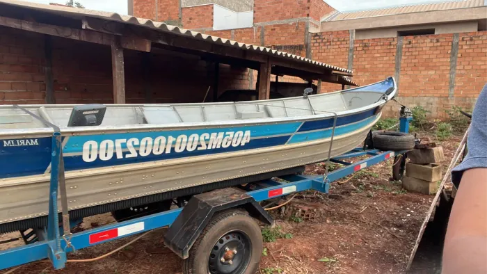 Barco Carreta e motor 