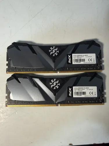 MEMÓRIA 16GB DDR4 XPG